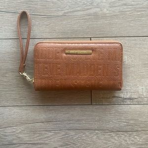 Steve Madden Wrist Wallet